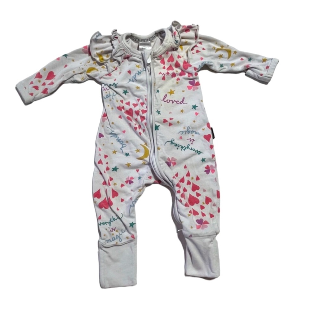 Bonds Wondersuit ruffle shoulder footless sleeper 0-3 months